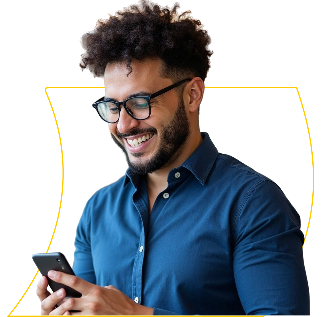 Homem com celular